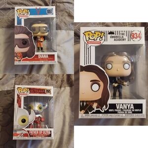 Funko Pop TV Bundle NIB (V & Umbrella Academy)
